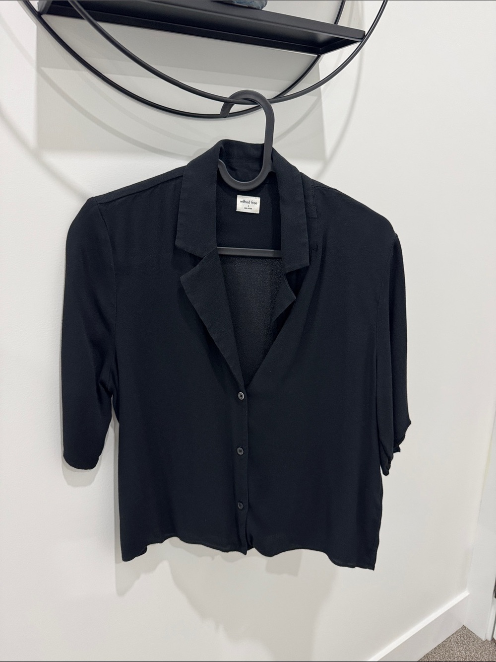 Aritzia Wilfred Black Button-Front Short Sleeve Top